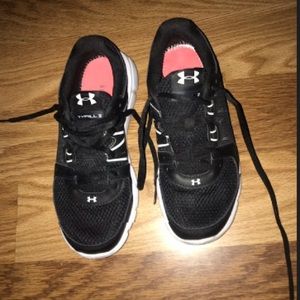 Under Armour women’s Thrill 2 sneakers